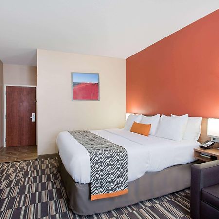 Microtel Inn & Suites by Wyndham Walterboro Exterior foto