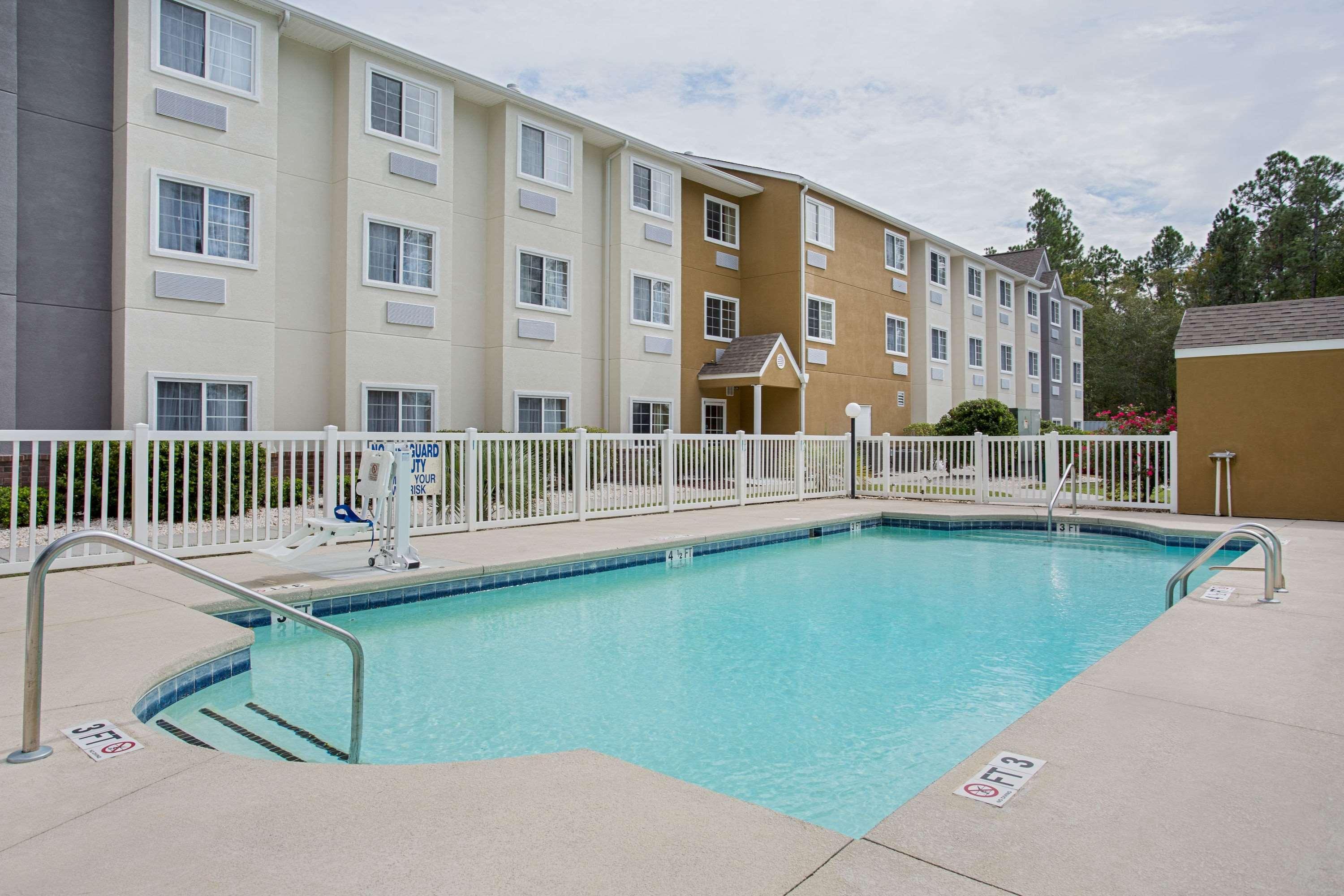 Microtel Inn & Suites by Wyndham Walterboro Exterior foto